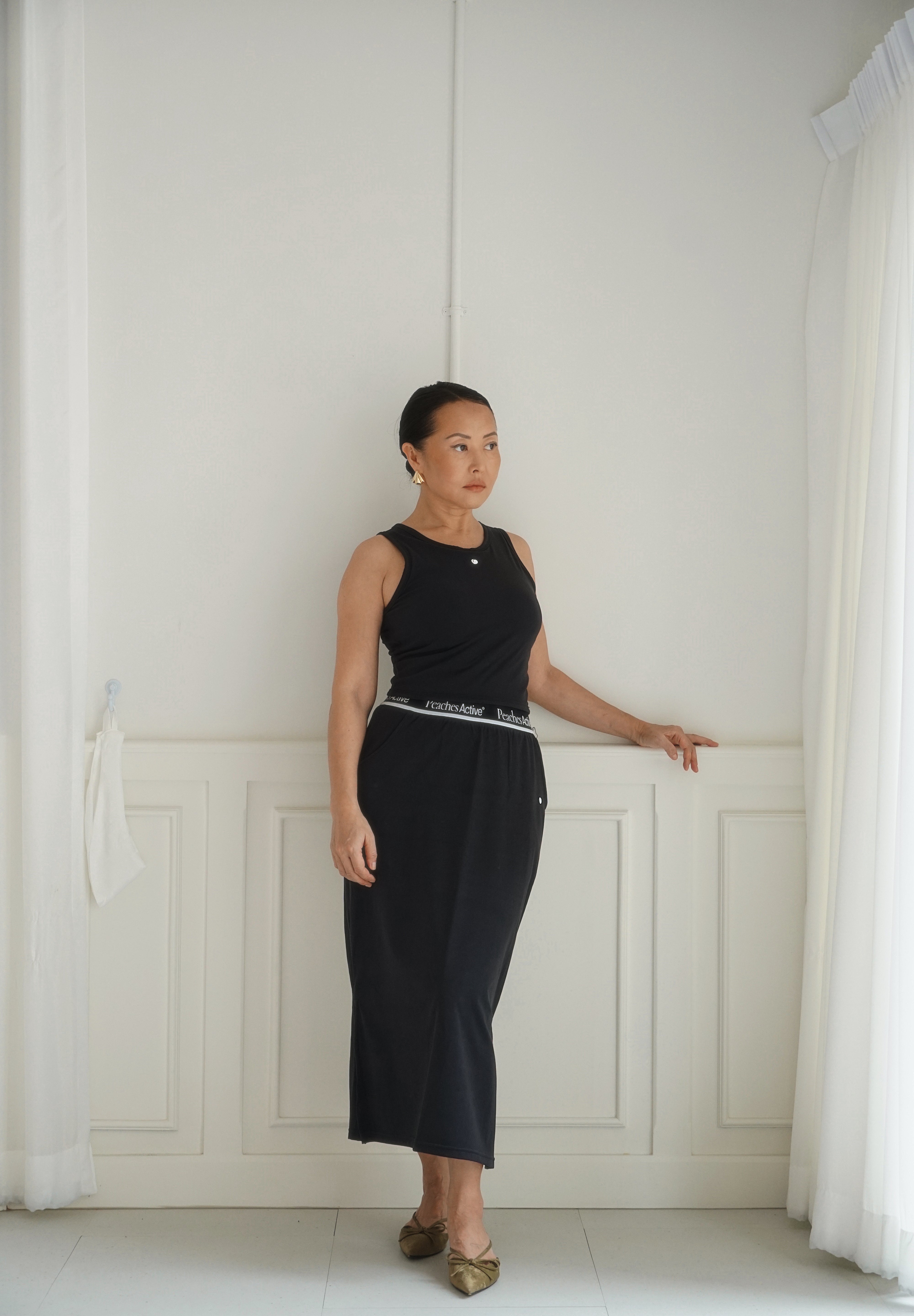 Flyaway Flow Skirt – Black Edition